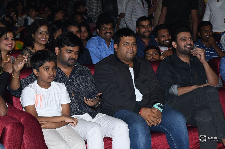 Mahanubhavudu-Movie-Pre-Release-Function